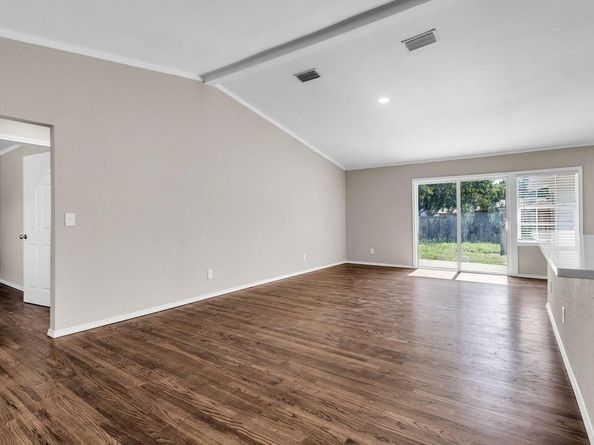 2414  Richland Drive , Garland Texas 75044