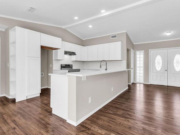2414  Richland Drive , Garland Texas 75044