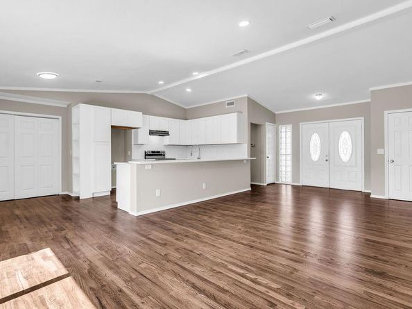 2414  Richland Drive , Garland Texas 75044