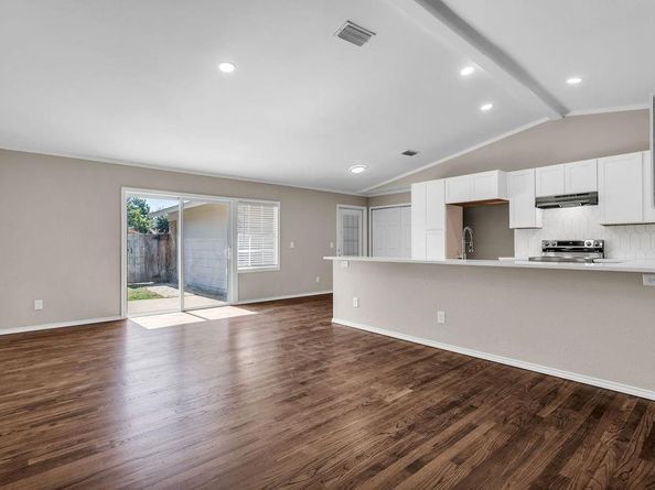 2414  Richland Drive , Garland Texas 75044