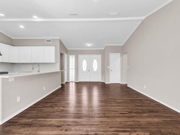 2414  Richland Drive , Garland Texas 75044