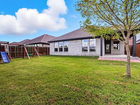 841  Mildren Lane , Fate Texas 75087