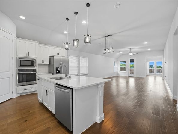 841  Mildren Lane , Fate Texas 75087