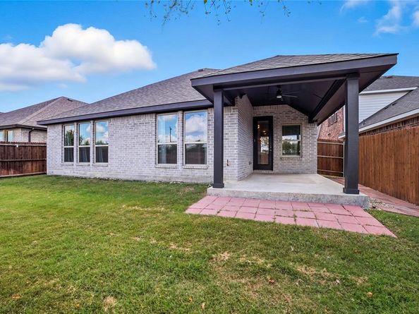 841  Mildren Lane , Fate Texas 75087