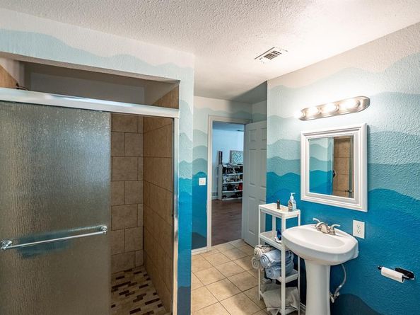 2831  Kilburn Avenue , Dallas Texas 75216