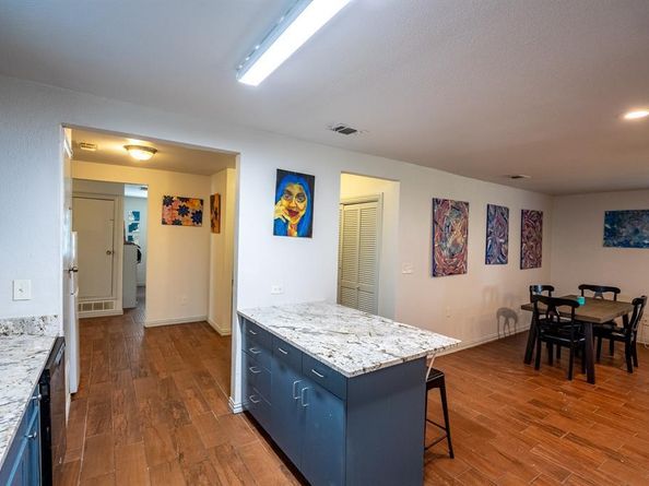 2831  Kilburn Avenue , Dallas Texas 75216