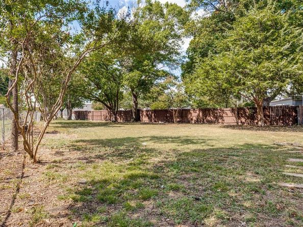 1329  Patricia Lane , Garland Texas 75042