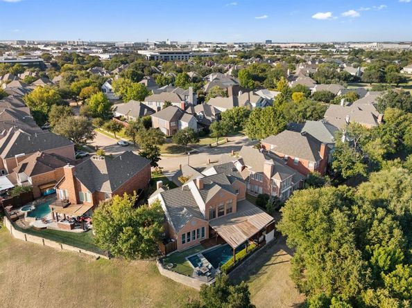 7702  Lakecrest Circle , Irving Texas 75063