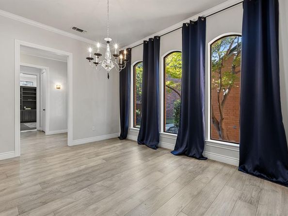 7702  Lakecrest Circle , Irving Texas 75063