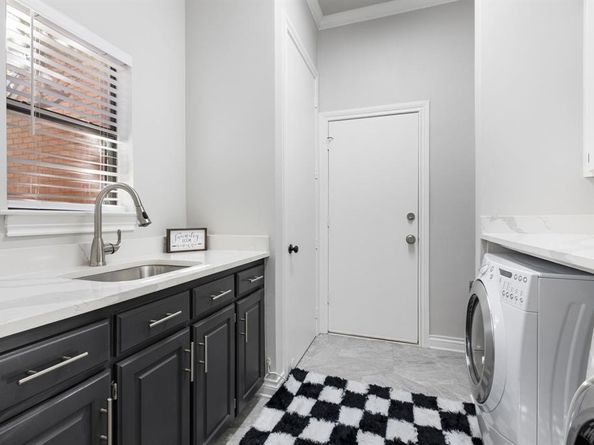 7702  Lakecrest Circle , Irving Texas 75063