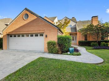 7702  Lakecrest Circle 