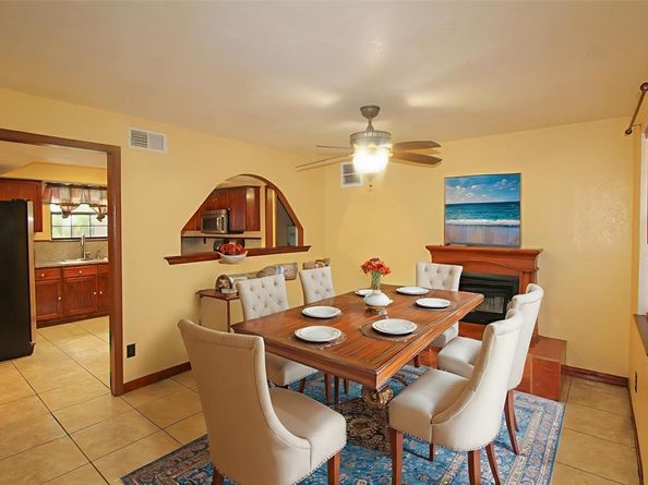 1521 W Springcrest Circle , Lancaster Texas 75134