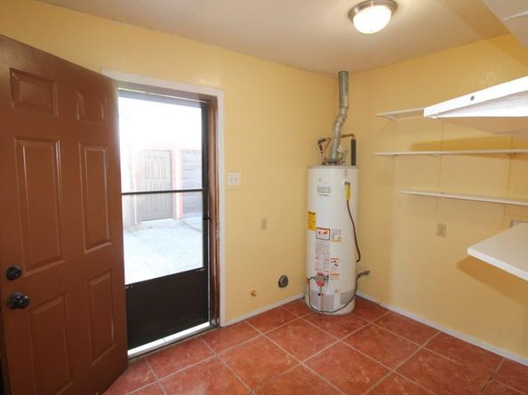 1521 W Springcrest Circle , Lancaster Texas 75134