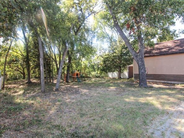 1521 W Springcrest Circle , Lancaster Texas 75134