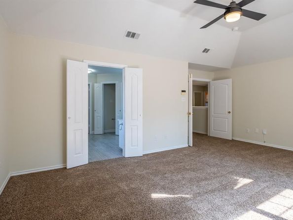 2305 S Branch Drive , Arlington Texas 76001
