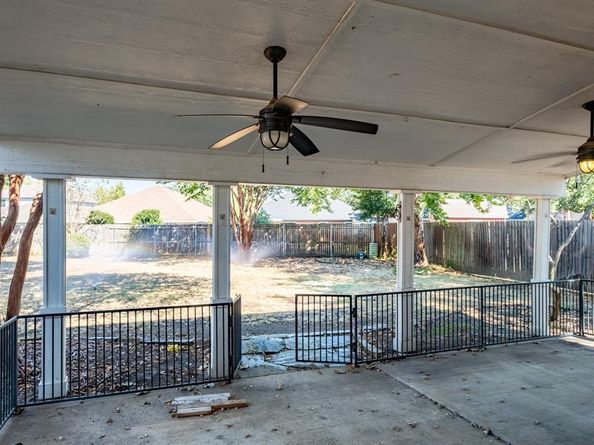 2305 S Branch Drive , Arlington Texas 76001