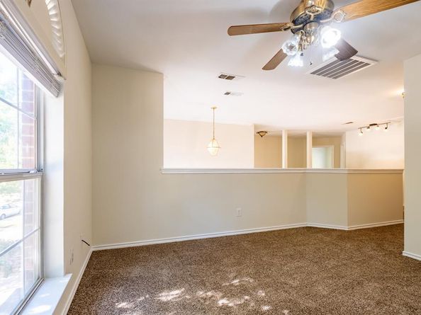 2305 S Branch Drive , Arlington Texas 76001
