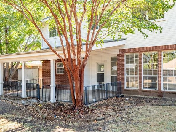 2305 S Branch Drive , Arlington Texas 76001