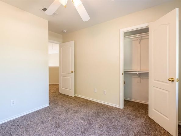 2305 S Branch Drive , Arlington Texas 76001