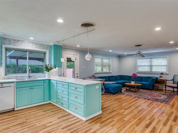 4200  Elmwood Drive , Benbrook Texas 76116