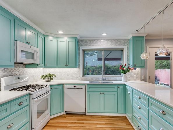 4200  Elmwood Drive , Benbrook Texas 76116