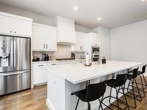 1120  Lavender Ridge , Dallas Texas 75204