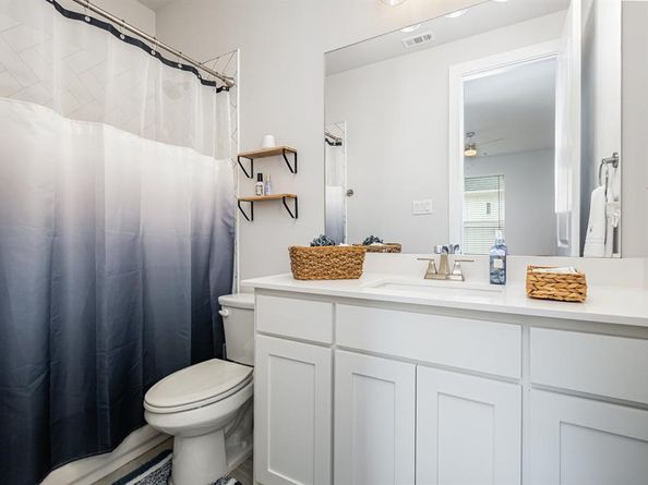 1120  Lavender Ridge , Dallas Texas 75204