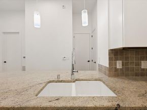 2950  Mckinney Avenue  104, Dallas Texas 75204
