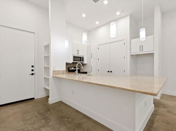 2950  Mckinney Avenue  104, Dallas Texas 75204