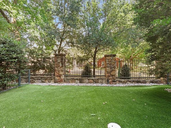 2950  Mckinney Avenue  104, Dallas Texas 75204