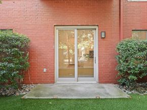 2950  Mckinney Avenue  104, Dallas Texas 75204