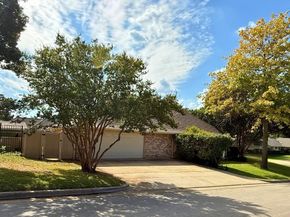 6004  Lakehurst Drive , Arlington Texas 76016