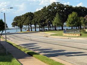 6004  Lakehurst Drive , Arlington Texas 76016