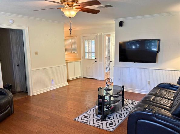 6004  Lakehurst Drive , Arlington Texas 76016