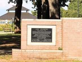 6004  Lakehurst Drive , Arlington Texas 76016