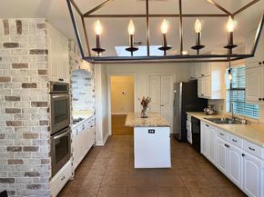 6004  Lakehurst Drive , Arlington Texas 76016