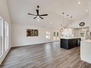 2418  Lyola Street , Dallas Texas 75241