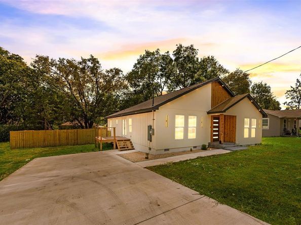 2418  Lyola Street , Dallas Texas 75241