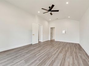 2418  Lyola Street , Dallas Texas 75241