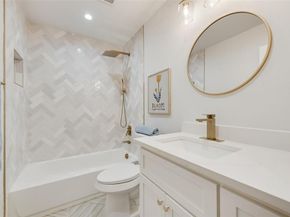 2418  Lyola Street , Dallas Texas 75241