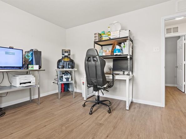 9937  Amosite Drive , Fort Worth Texas 76131