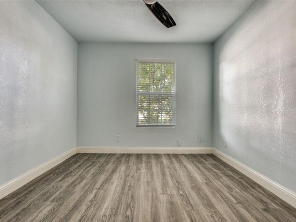 1602  Pilot Way , Garland Texas 75040