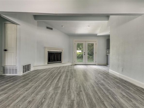 1602  Pilot Way , Garland Texas 75040