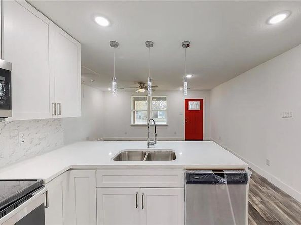 3907  Le May Avenue , Dallas Texas 75216