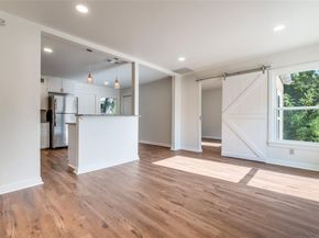 10421  Losa Drive , Dallas Texas 75218