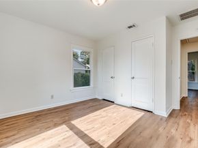 10421  Losa Drive , Dallas Texas 75218