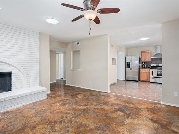 5610  Christie Lane , Garland Texas 75044