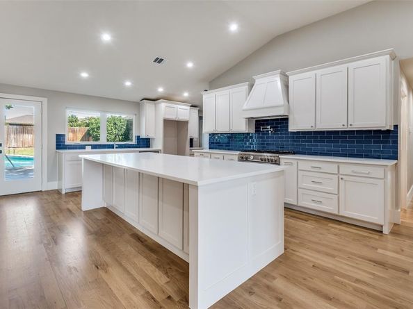 3161  Lockmoor Lane , Dallas Texas 75220