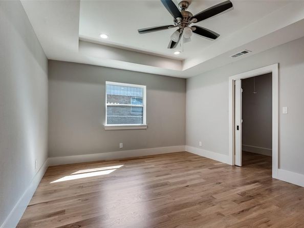 3161  Lockmoor Lane , Dallas Texas 75220