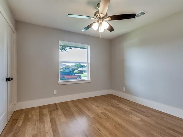 3161  Lockmoor Lane , Dallas Texas 75220